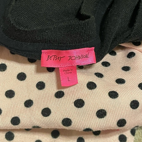 Betsey Johnson Set - Picture 4 of 11